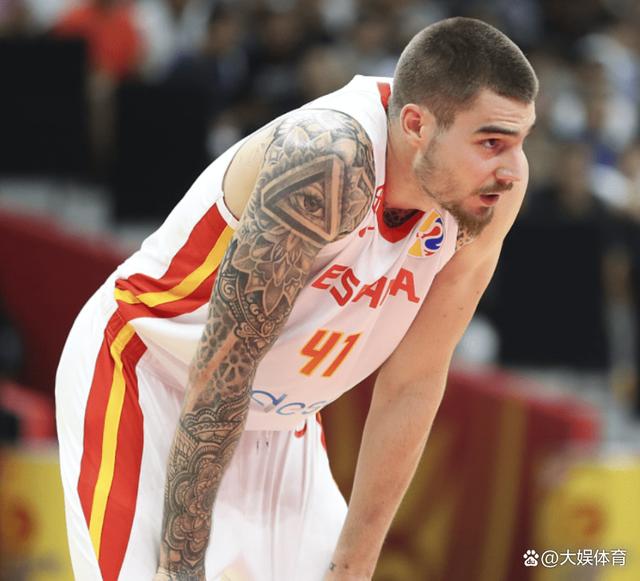 Uzi爆冷击败西班牙队,精彩发挥引爆全场!的简单介绍 Uzi爆冷击败西班牙队,精彩发挥引爆全场!的简单介绍