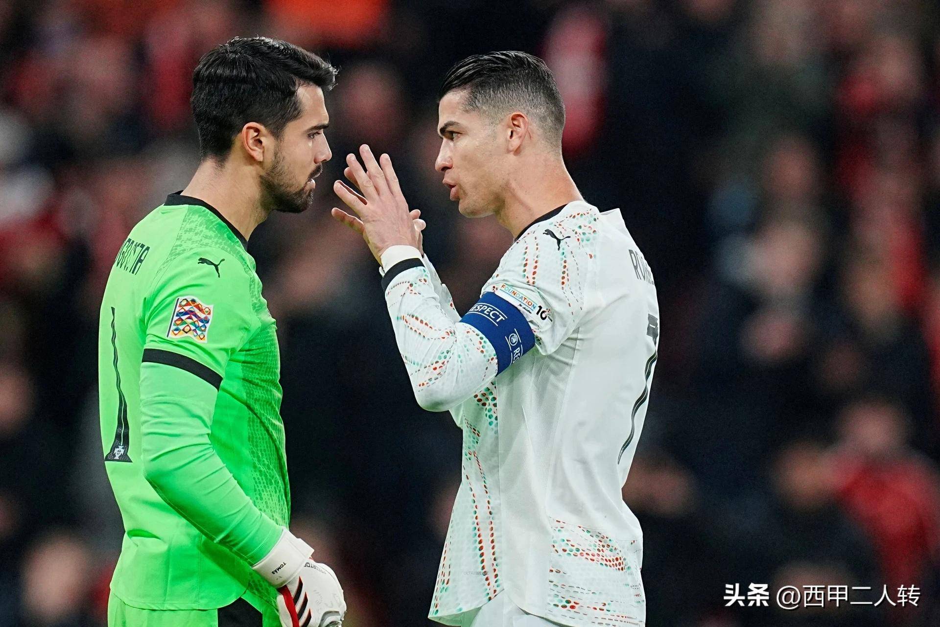 C罗爆冷击败G2，赛事规则更新引爆全场！的简单介绍