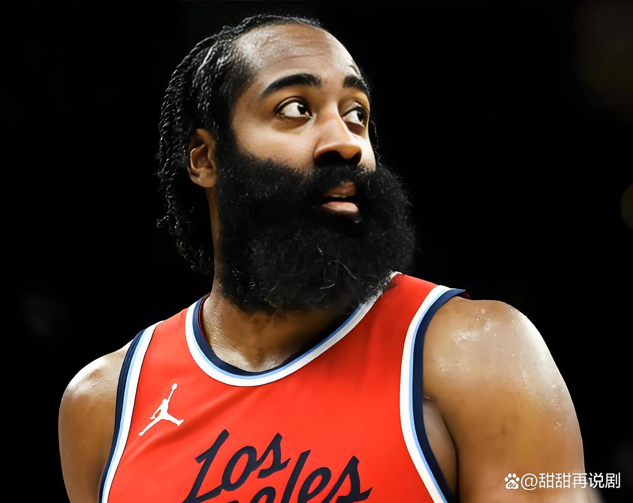 包含哈登在巴黎圣日耳曼比赛中赛事规则更新，大胜引发热议！的词条